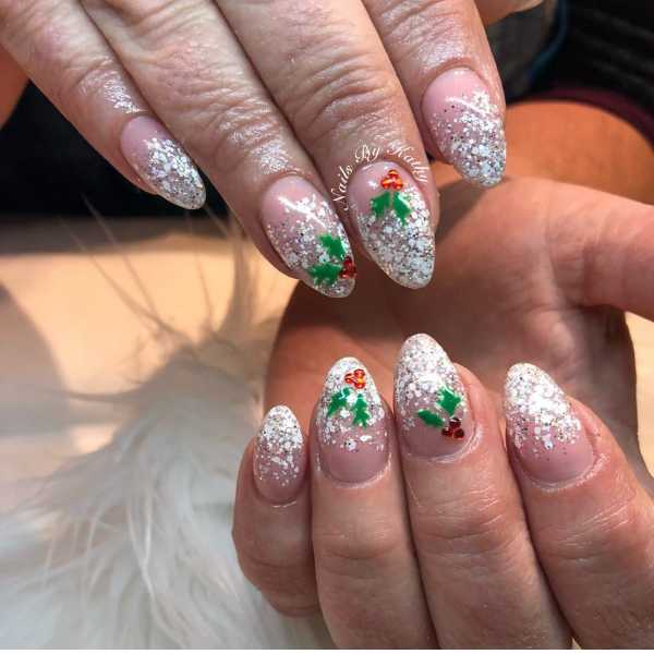 snowy christmas nails